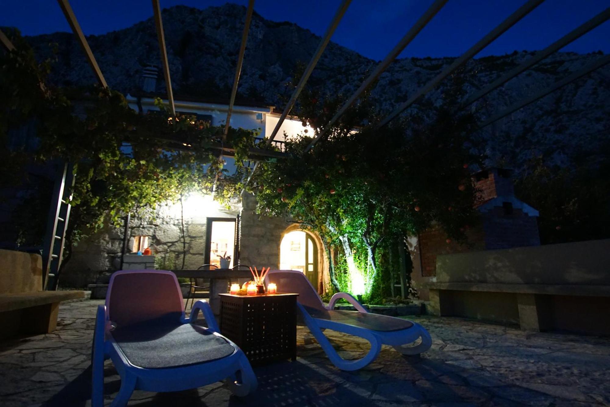 House Dida Mate - Cozy House In Nature With Heated Pool Tučepi エクステリア 写真