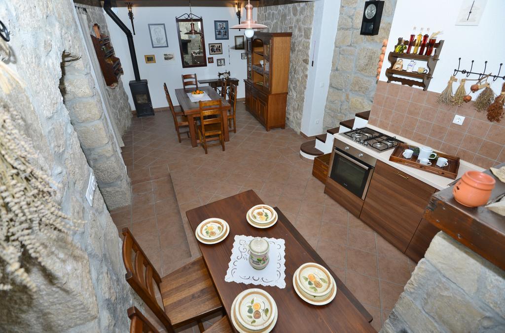 House Dida Mate - Cozy House In Nature With Heated Pool Tučepi エクステリア 写真